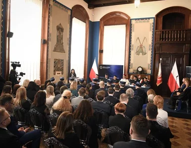 Miniatura: Odrodzenie ducha kopernikańskiego. Tak...