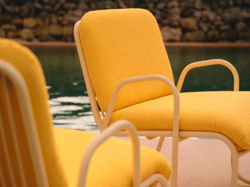 Outdoor 2026 by Westwing Collection – Small Balcony & Pool 