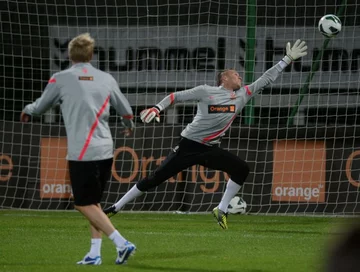 W dorosłej kadrze pojawił się również Łukasz Skorupski, bramkarz Górnika Zabrze (fot. PAP/Bartłomiej Zborowski)