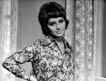 Małgorzata Niemirska w&nbsp;1971 roku w&nbsp;filmie &bdquo;Szerokiej drogi, kochanie&rdquo;