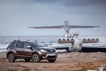 Renault (Dacia) Duster i ekranoplan Łuń 