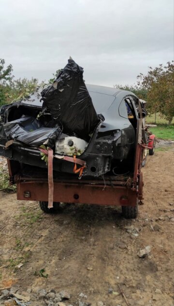 Kradziony Jaguar przewożony na&nbsp;rozrzutniku