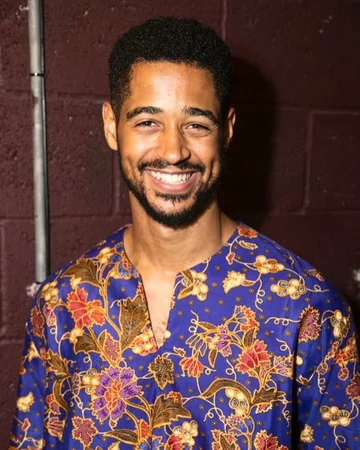 Alfred Enoch 