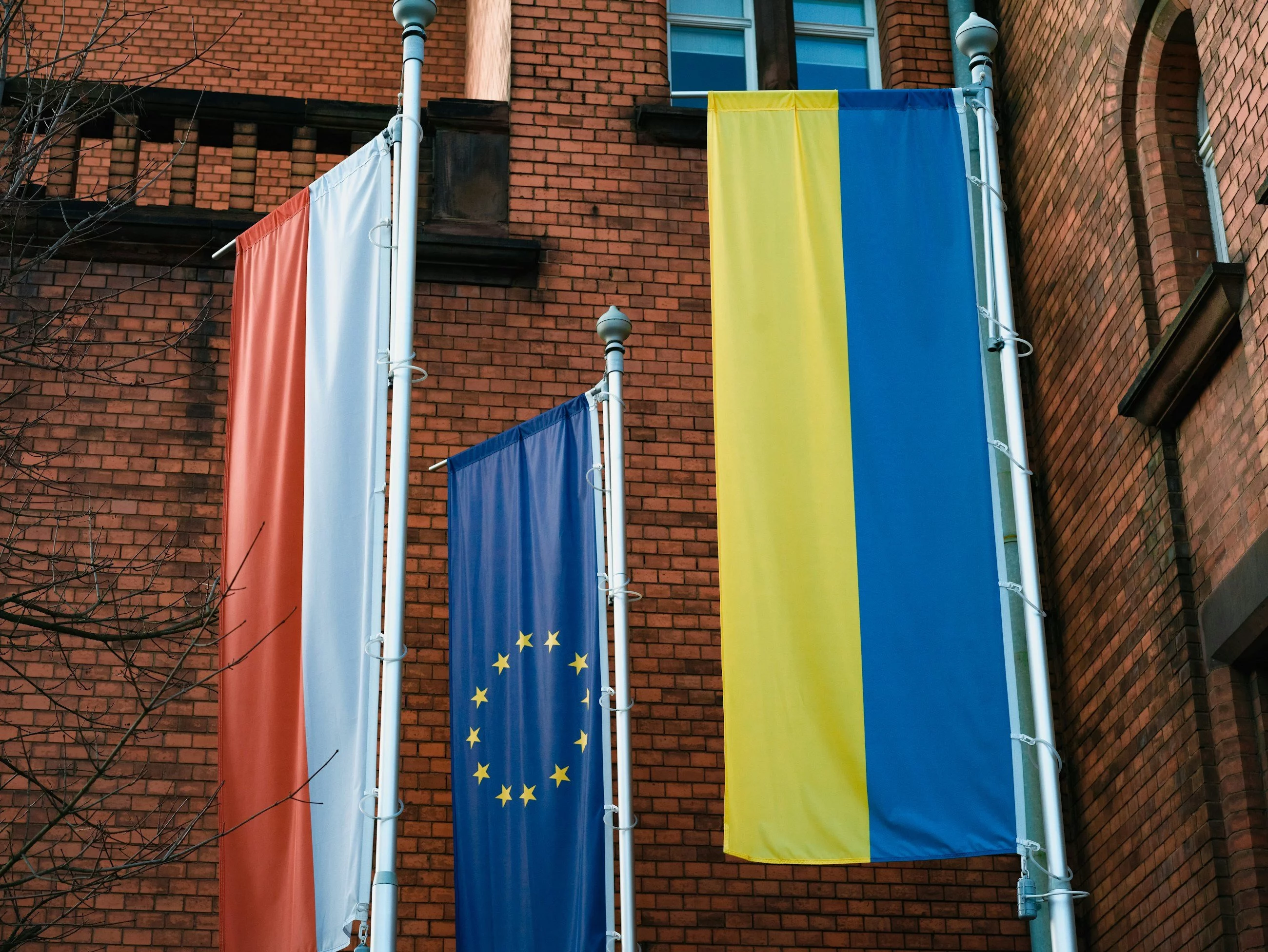 Flagi Ukrainy, Polski i Unii Europejskiej