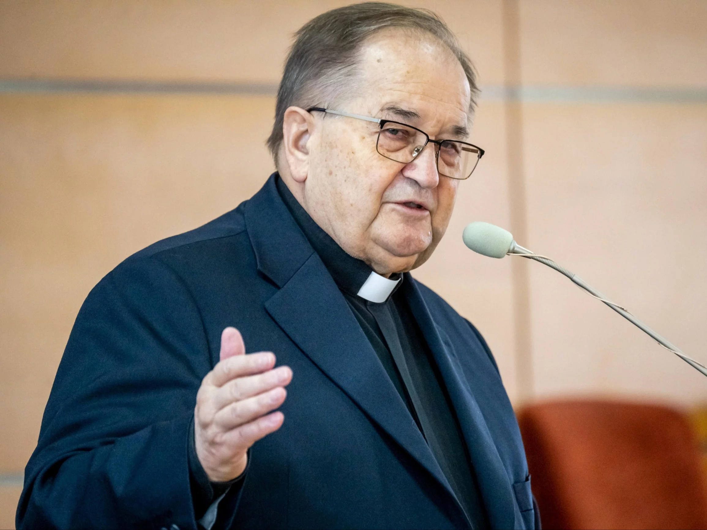 10 milionów dla fundacji o. Imperatora z państwowej spółki. Sprawą zajmuje się ABW