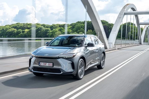 Elektryczne samochody Toyoty