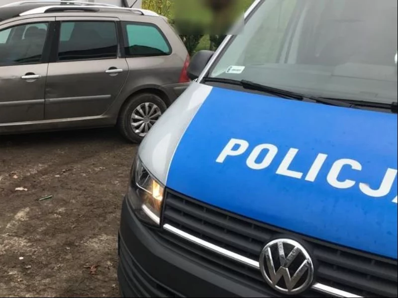 Policjanci ruszyli na poszukiwania nastolatków