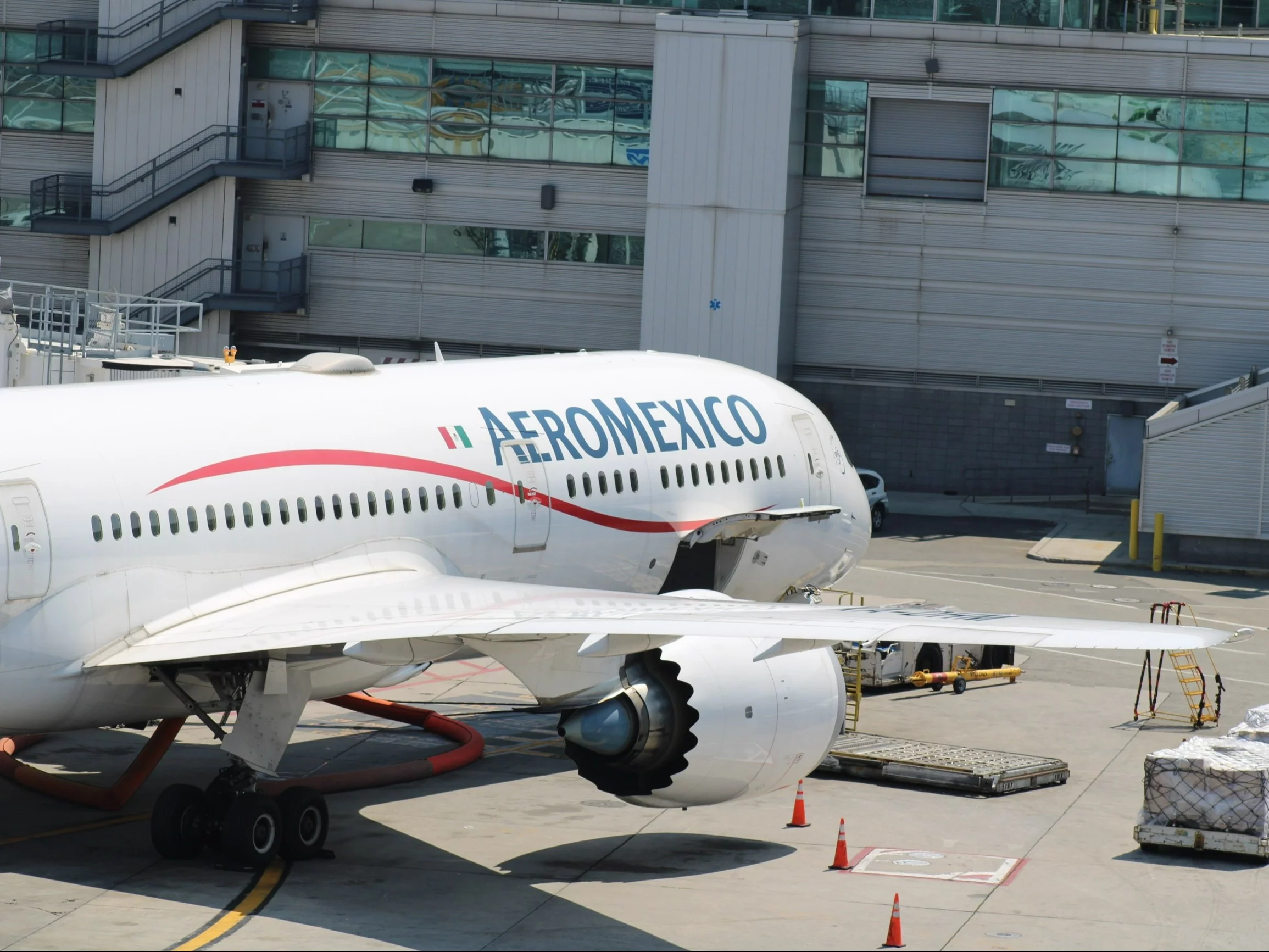 USA cofa zezwolenia na 13 tras z Meksyku. Decyzja uderzy w kilka linii