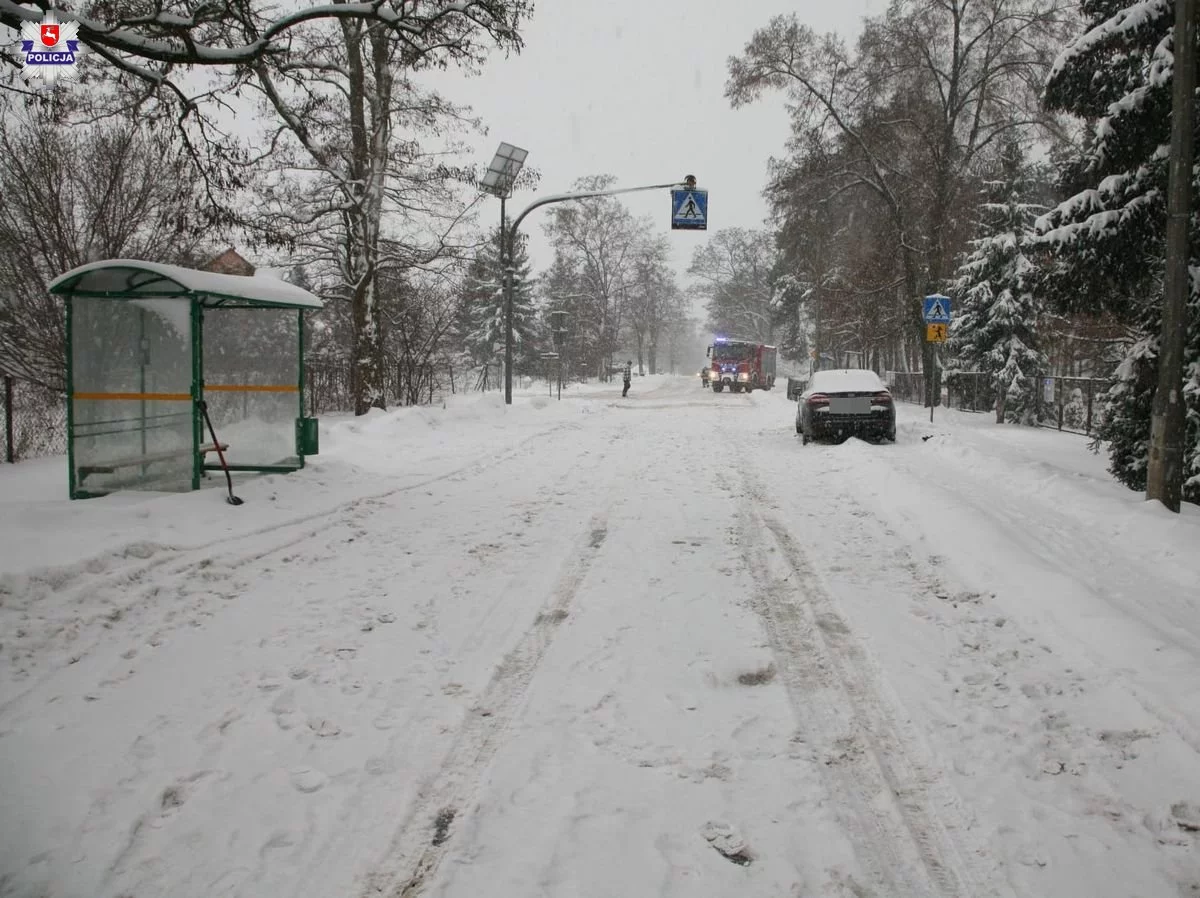 14-latka potrącona na przejściu przy szkole