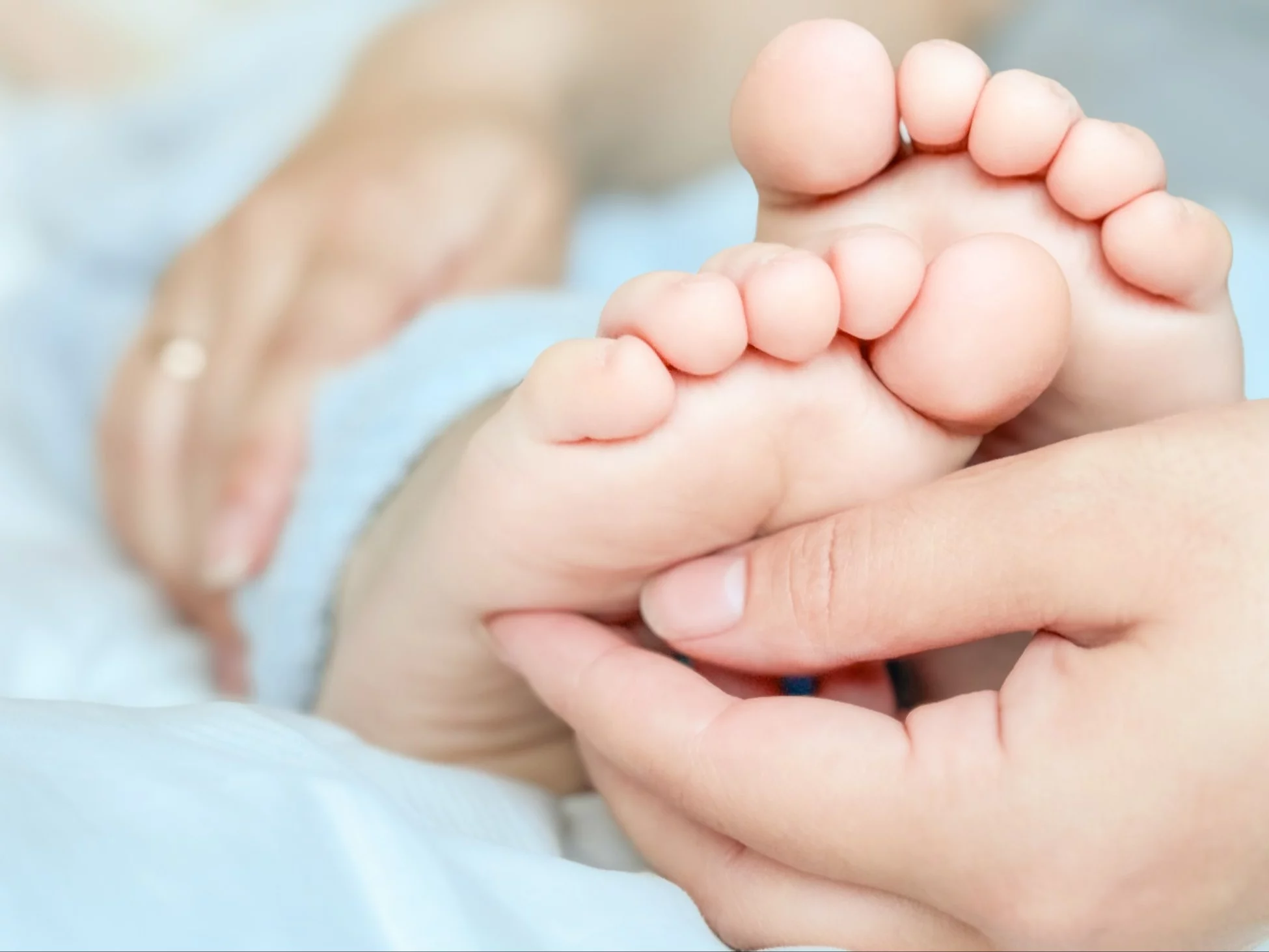 1,5-roczny chłopiec molestowany przez obcą kobietę. Matce dwójki dzieci grozi dożywocie