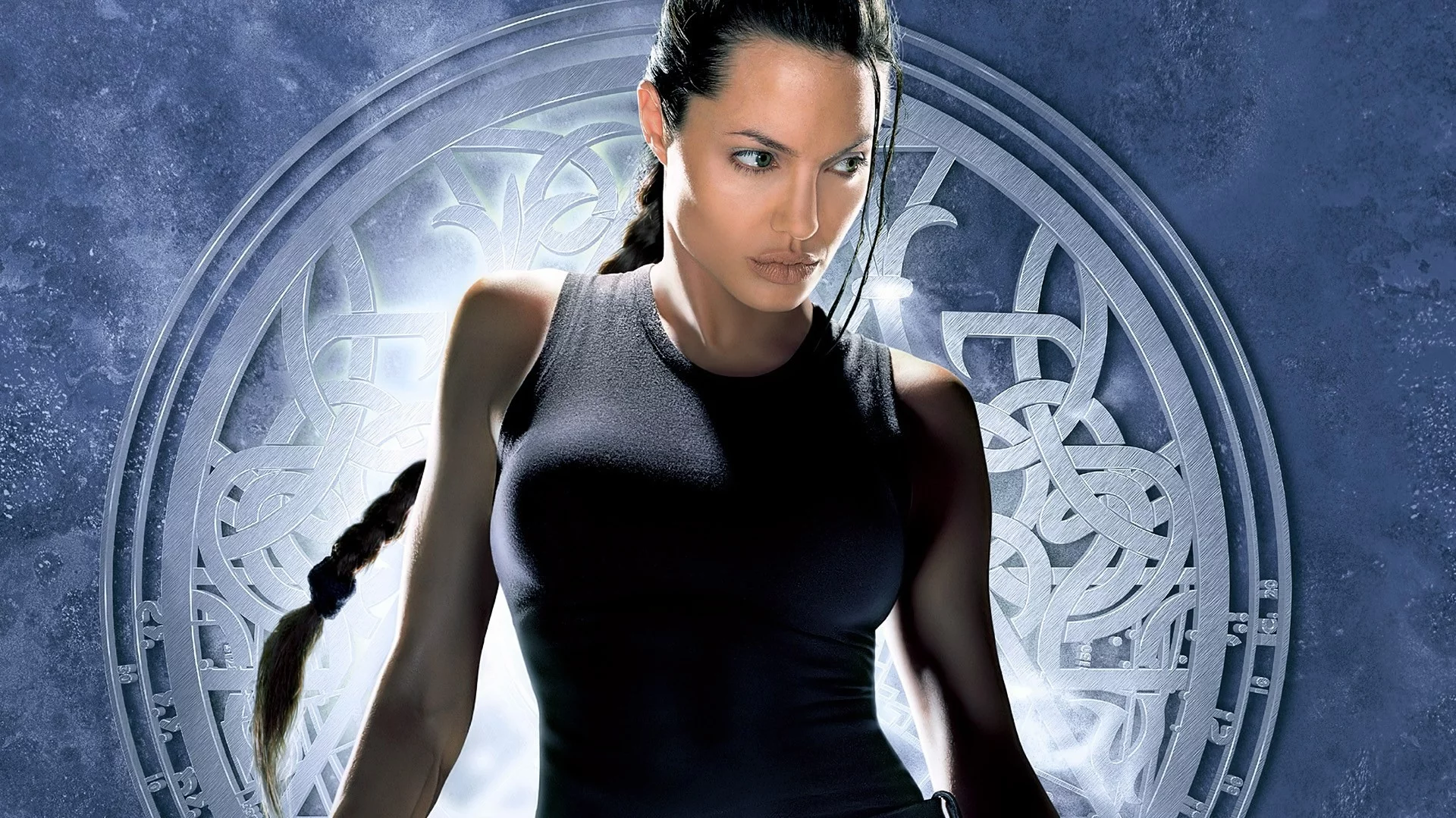 Angelina Jolie w filmie „Lara Croft: Tomb Raider”