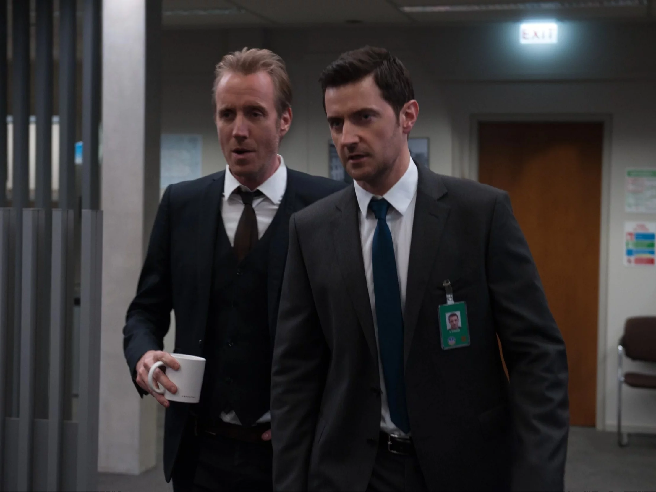 30+ znakomitych a niedocenionych seriali na Prime Video