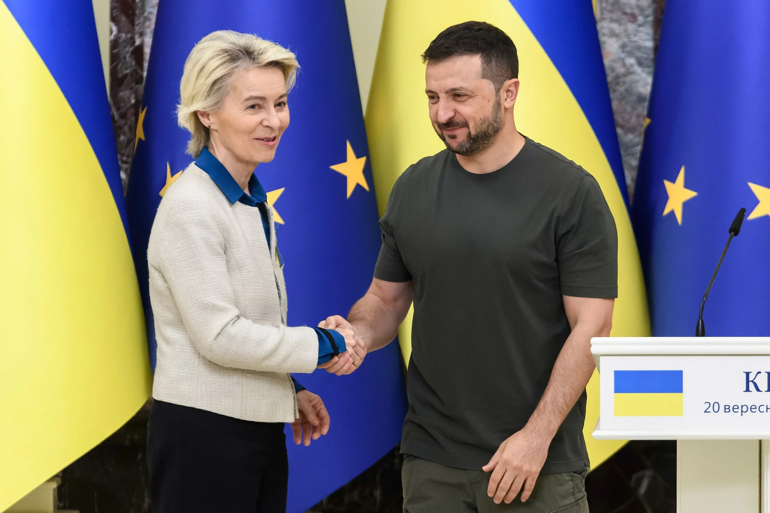 Ursula von der Leyen i Wołodomyr Zełenski