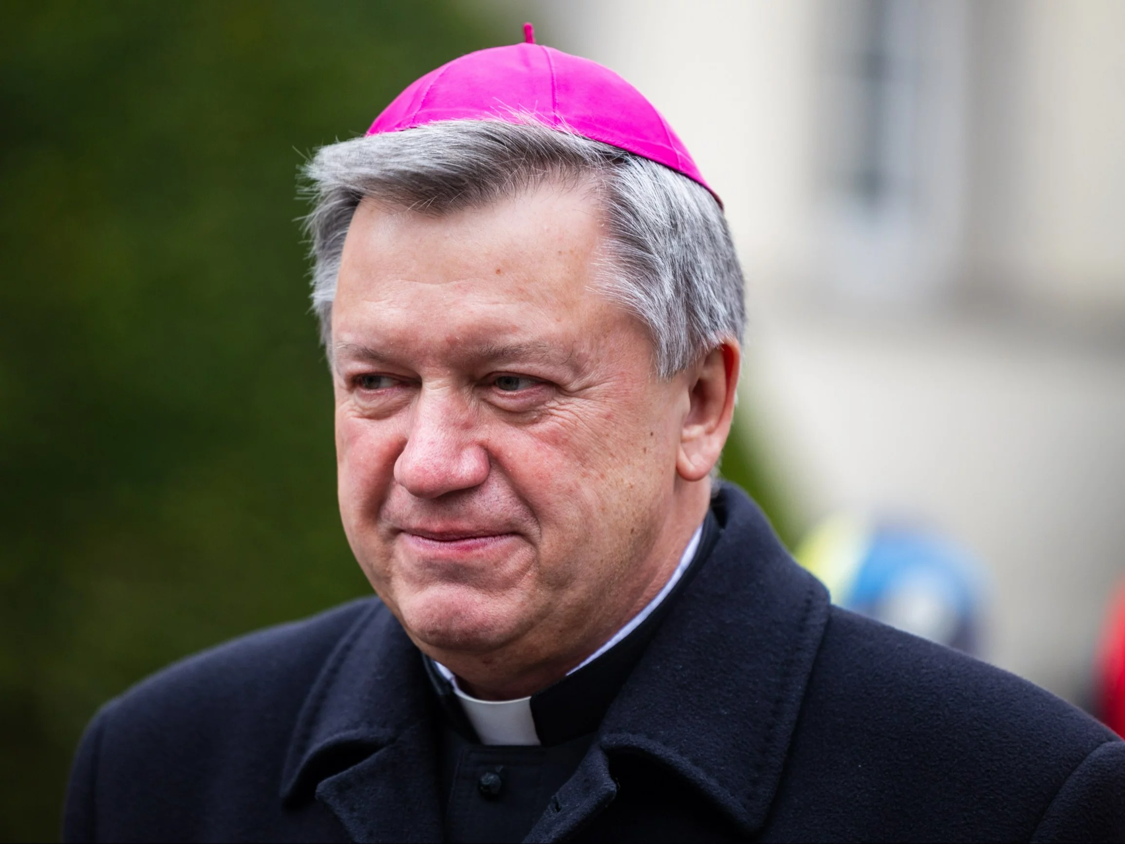 Bractwo buduje kościół, abp odpowiada na wątpliwości katolików. „Sprawują mszę św. niegodziwie”