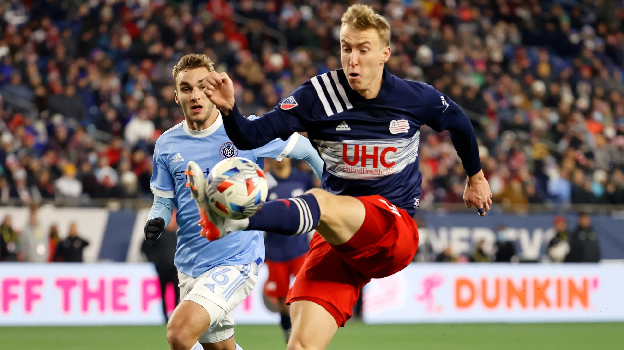 Adam Buksa w meczu New England Revolution