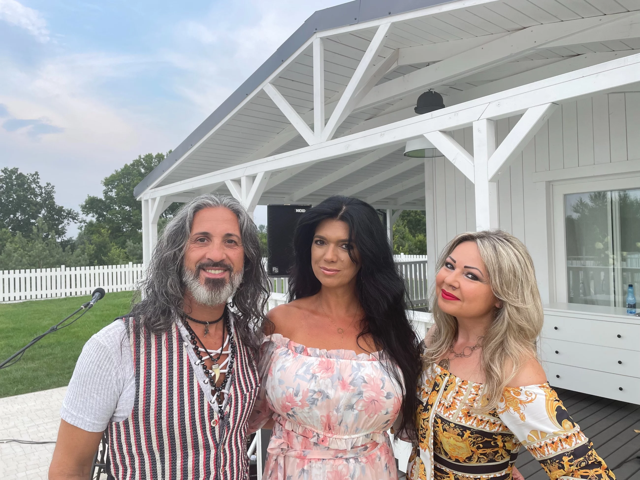 Luigi Pagano, włoski piosenkarz i aktor, Monika Dubisz, Agnes Pagano