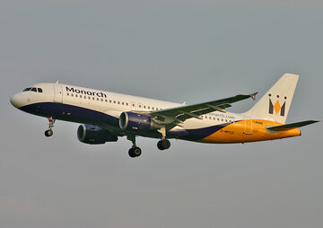 Airbus A320-200 w barwach Monarch Airlines