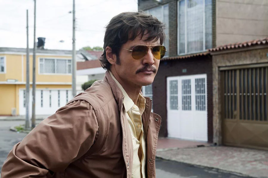Pedro Pascal jako Javier Peña