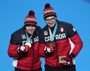 Alex Kopacz (po prawej) podczas wygranej w igrzyskach w 2018 roku