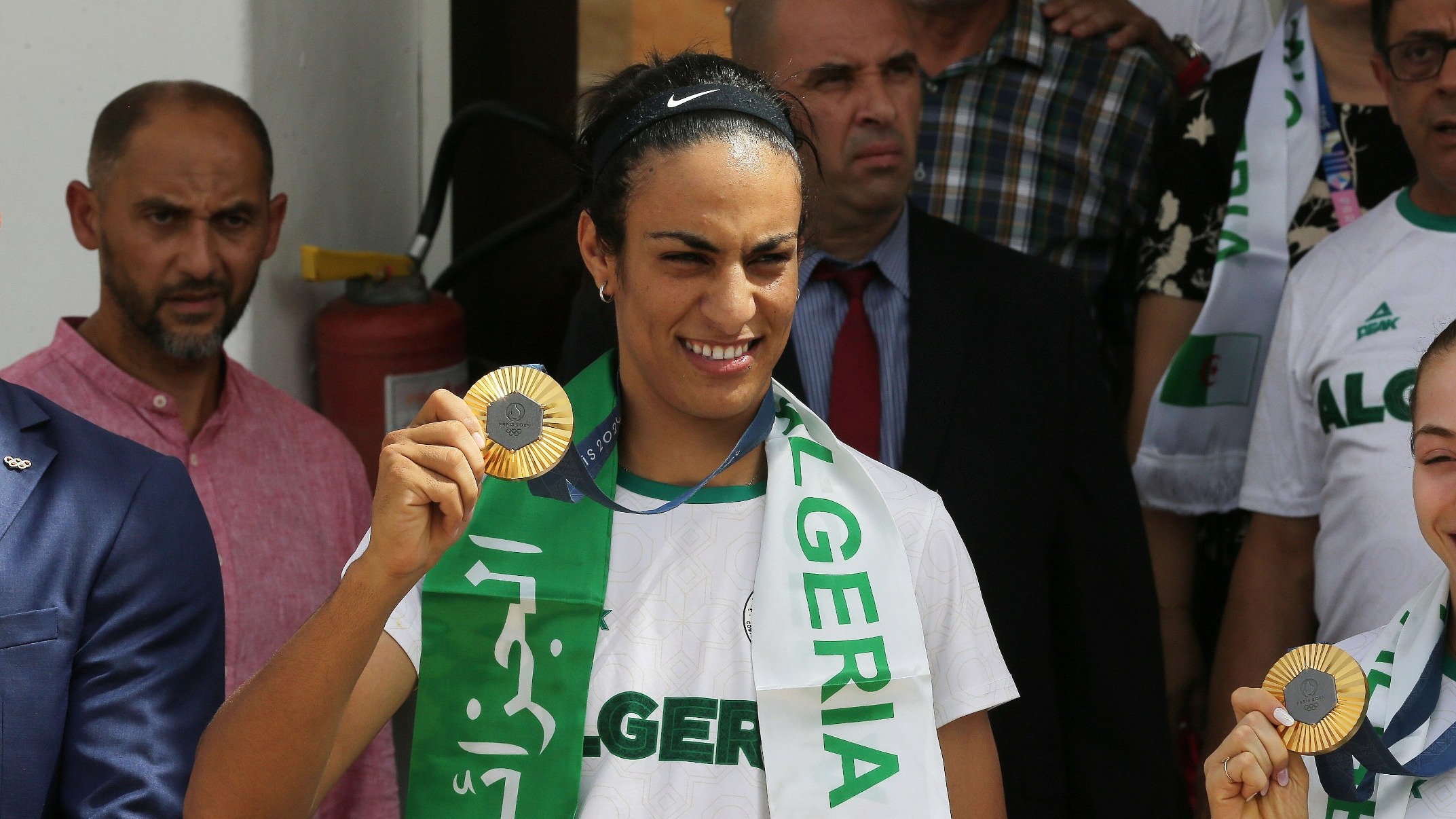 Imane Khelif chce walczyć z hejterami. Wielkie gwiazdy mogą stanąć przed sądem – Sporty walki – Sport Wprost