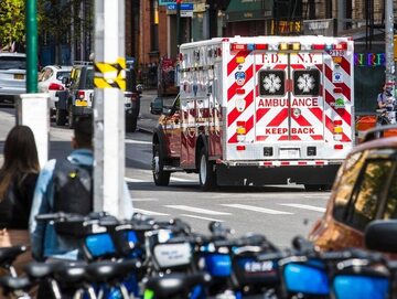 Ambulans w Nowym Jorku, zdjęcie ilustracyjne