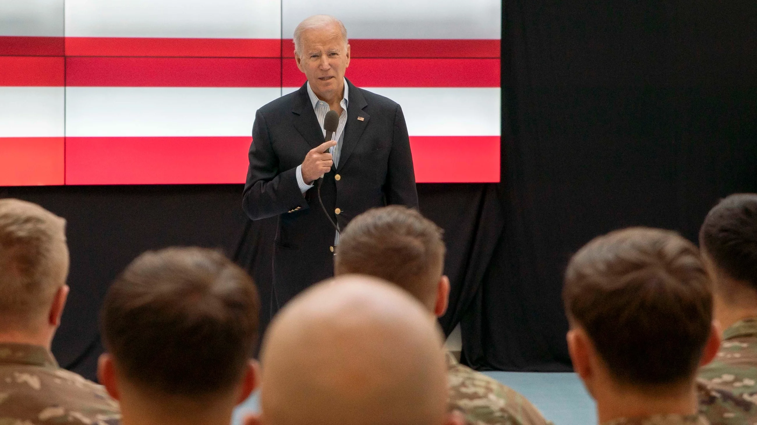 Joe Biden na spotkaniu z amerykańskimi żołnierzami w Rzeszowie