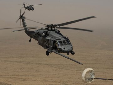 Amerykańskie śmigłowce Black Hawk, zdjęcie ilustracyjne