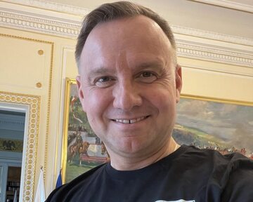 Andrzej Duda na zdjęciu zrobionym przy okazji rejestracji na szczepienie