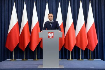 Andrzej Duda podczas ogłaszania decyzji ws. ustawy degradacyjnej