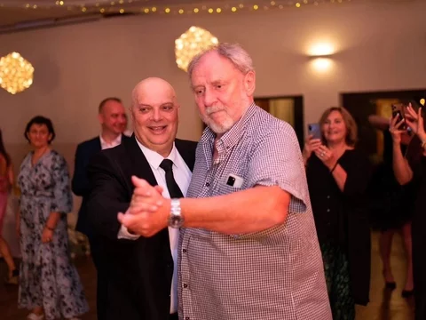 Andrzej Grabowski i Krzysztof Skiba zatańczyli na weselu