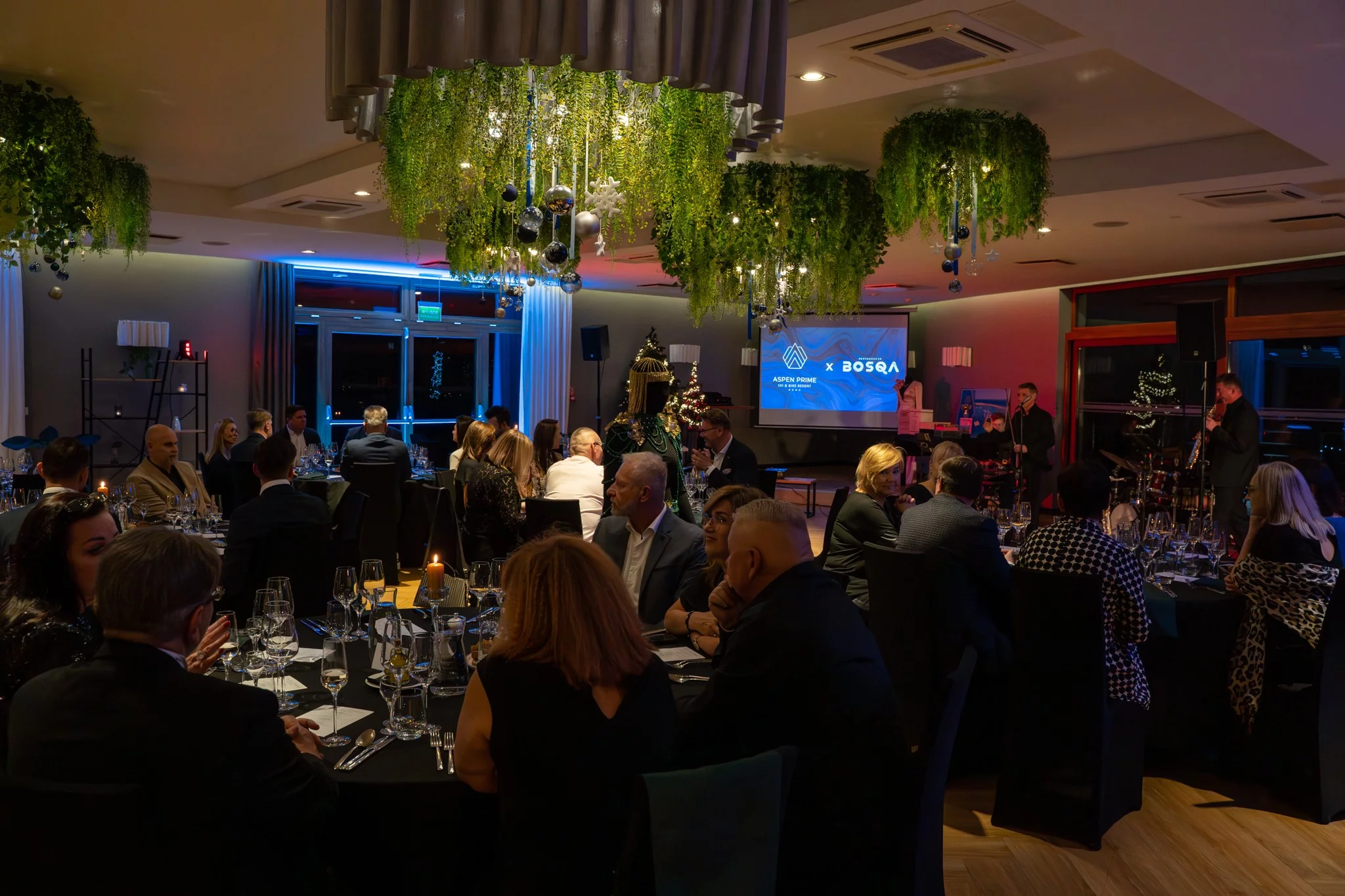 Andrzejkowa Kolacja Dobroczynna z Karolem Okrasą