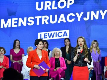 Anna Maria Żukowska i Agnieszka Dziemianowicz-Bąk w czasie konwencji Lewicy