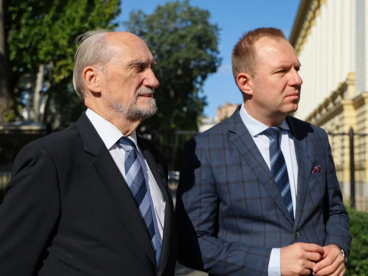 Antoni Macierewicz, Mateusz Kurzejewski