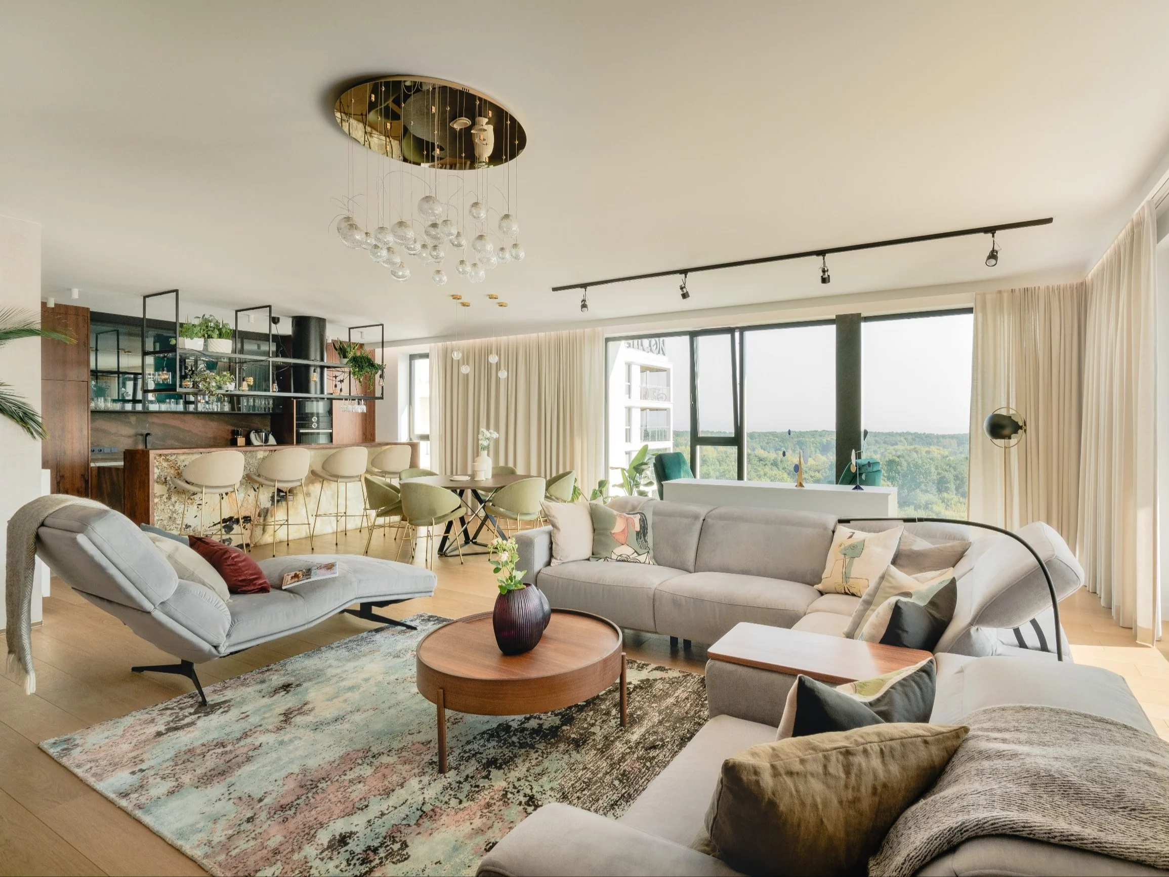 Wnętrze z duszą i widokiem na morze, projekt Jasicka & Śnieżek Interior Design