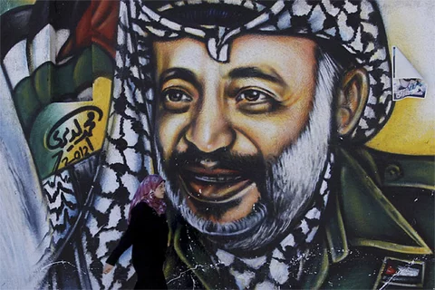Jaser Arafat nie umarł, tylko poległ? (fot. PAP/EPA/MOHAMMED SABER)