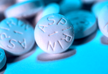 Aspiryna pomaga na raka? Potwierdzają to wyniki kilkunasty badań na 250 tys. chorych.