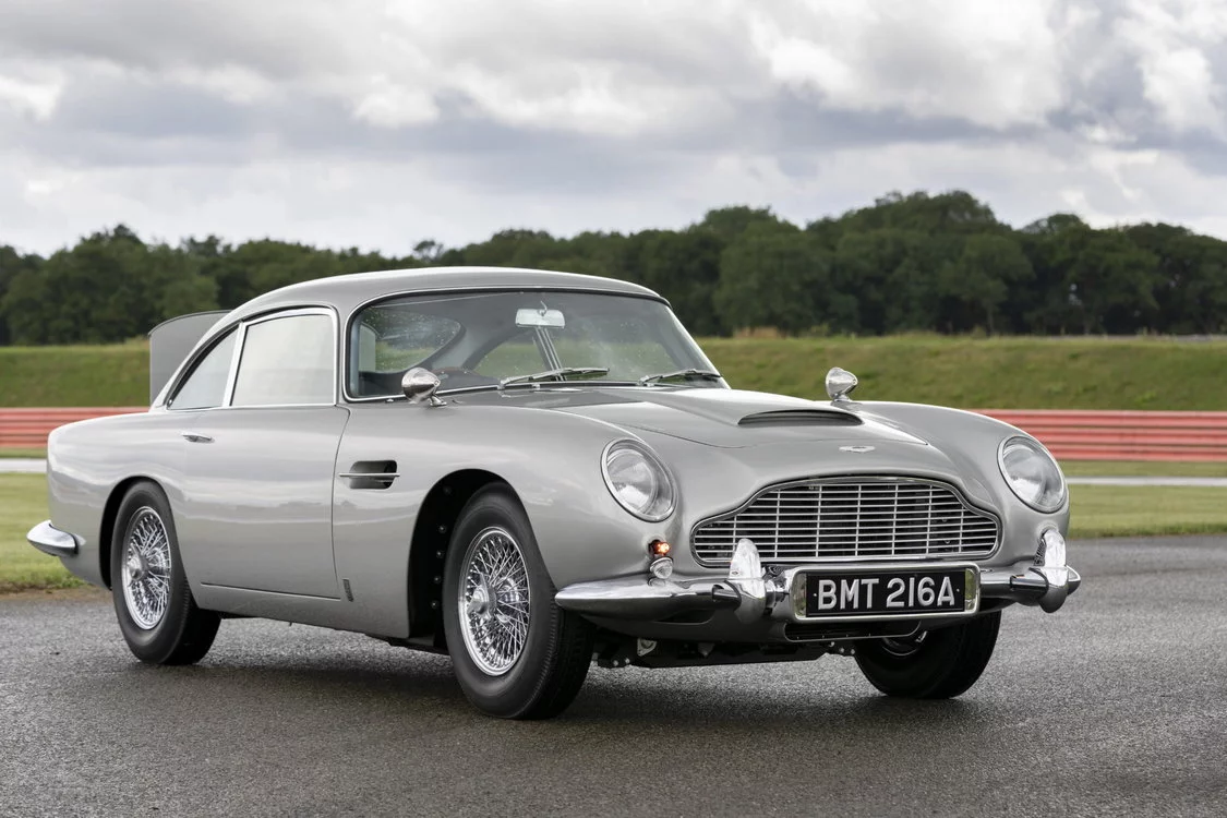 Fabrycznie nowy Aston Martin DB5