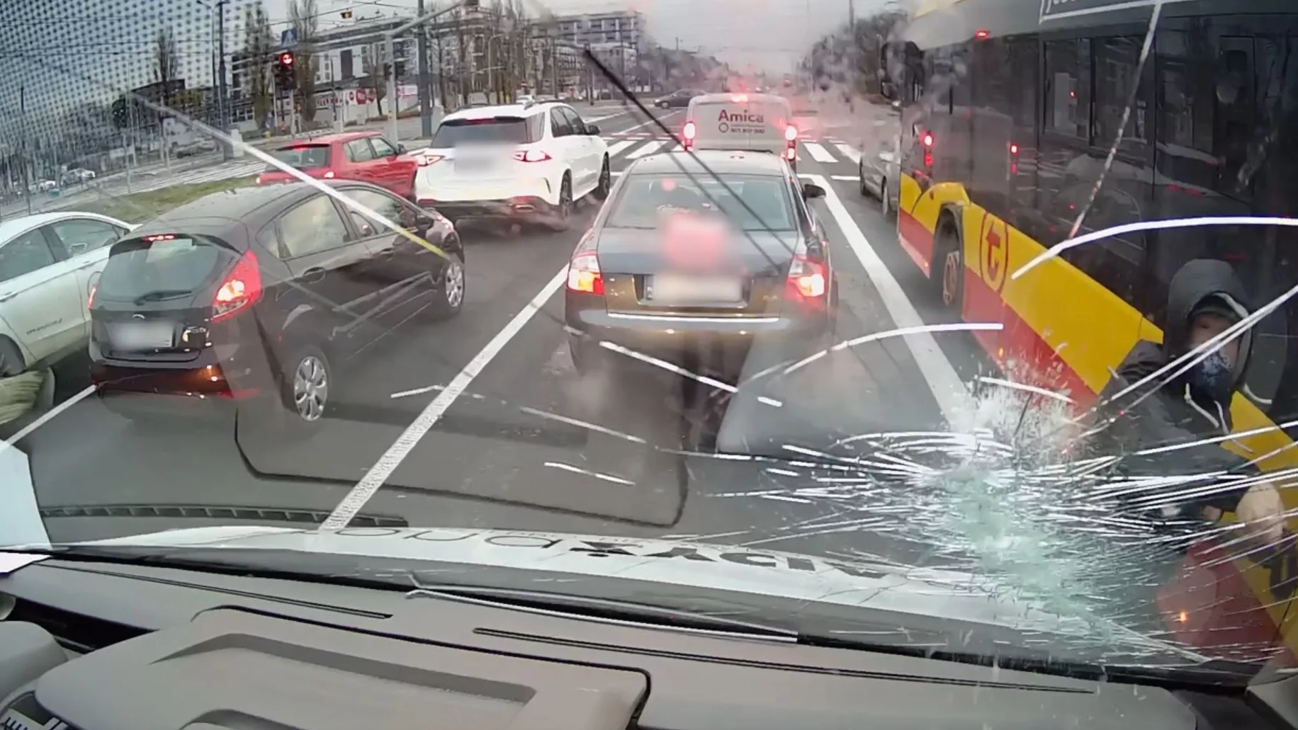 Atak na furgonetkę antyaborcyjną