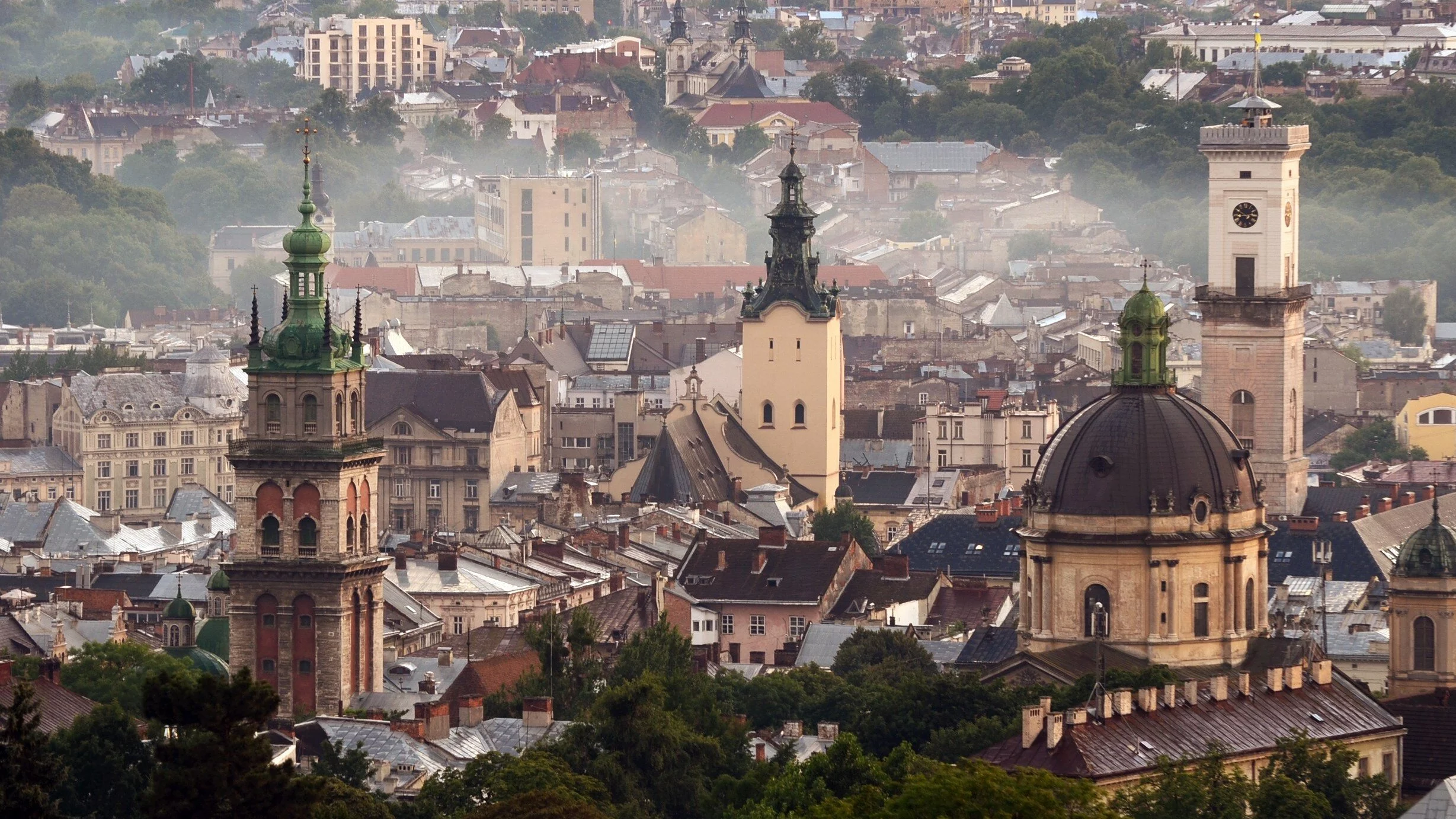 Panorama centrum Lwowa. Zdjęcie ilustracyjne