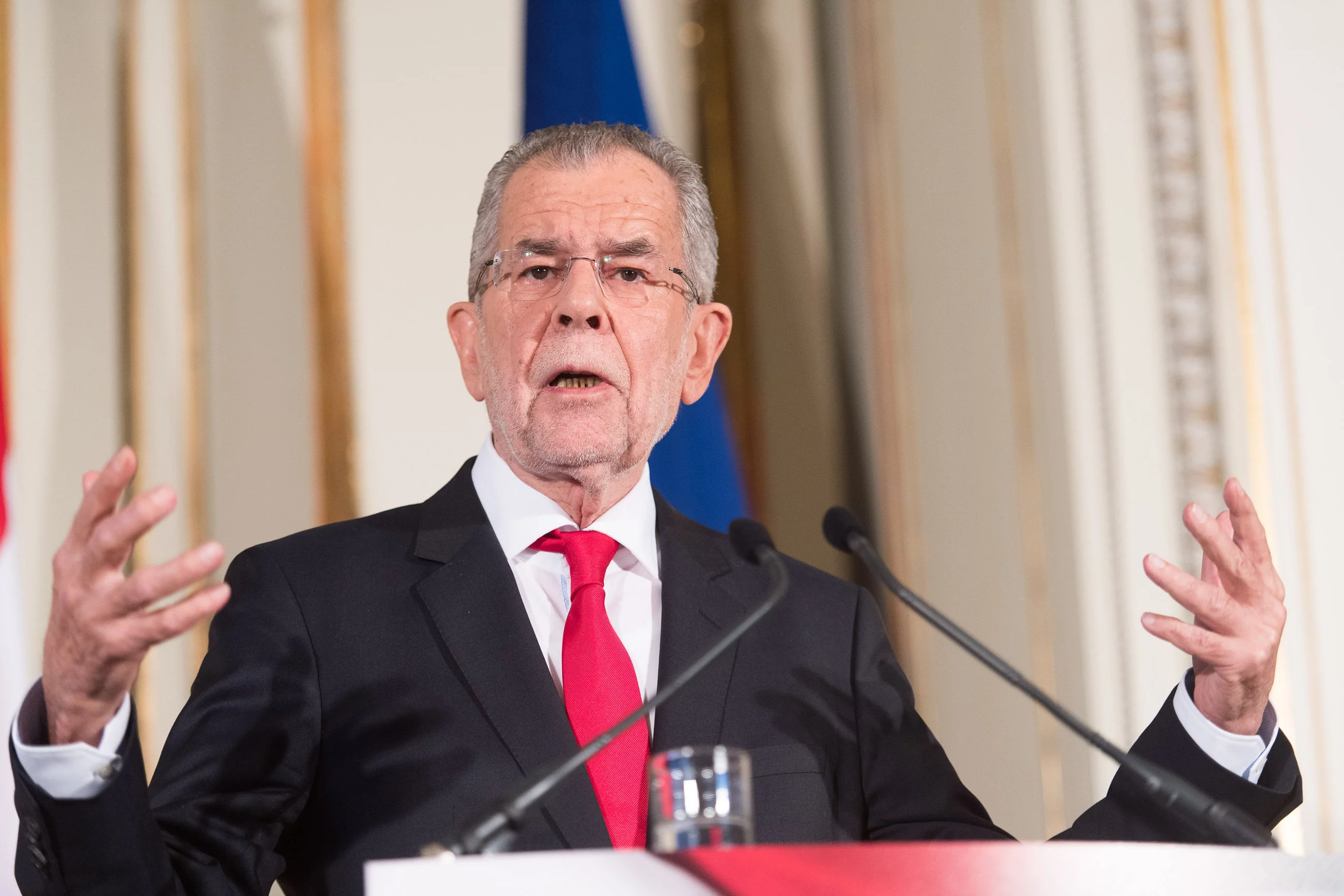 Alexander Van der Bellen
