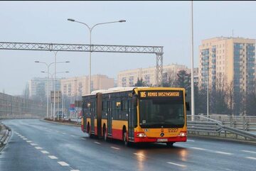 Autobus linii 105, Warszawa