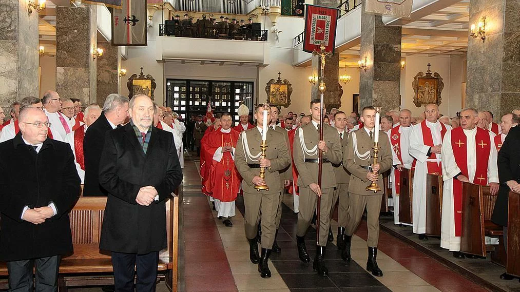 Wręczenie nominacji na pierwszy stopień oficerski księżom alumnom