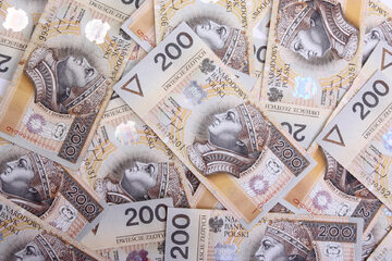 Banknoty o nominale 200 złotych