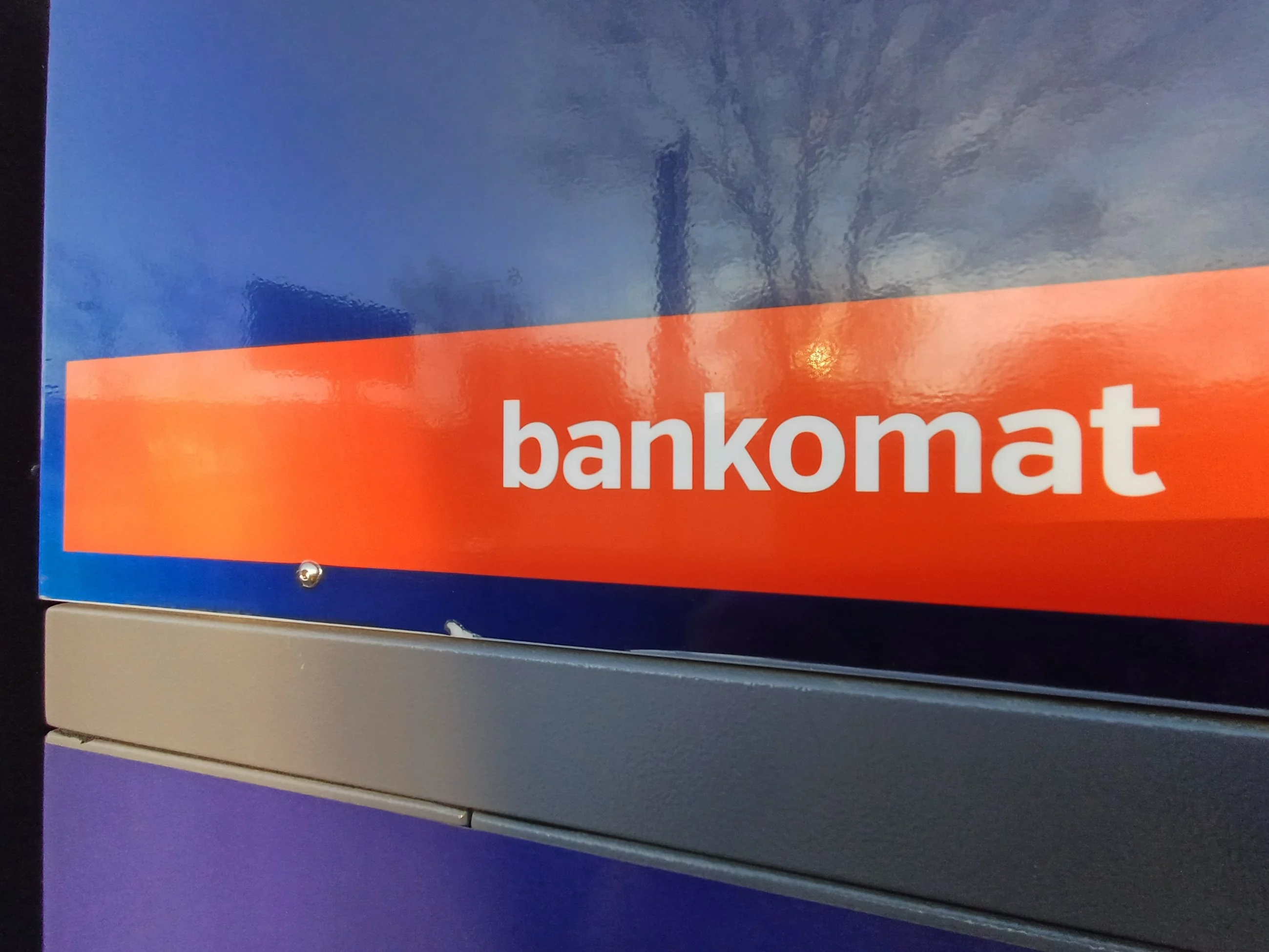 Uliczny bankomat