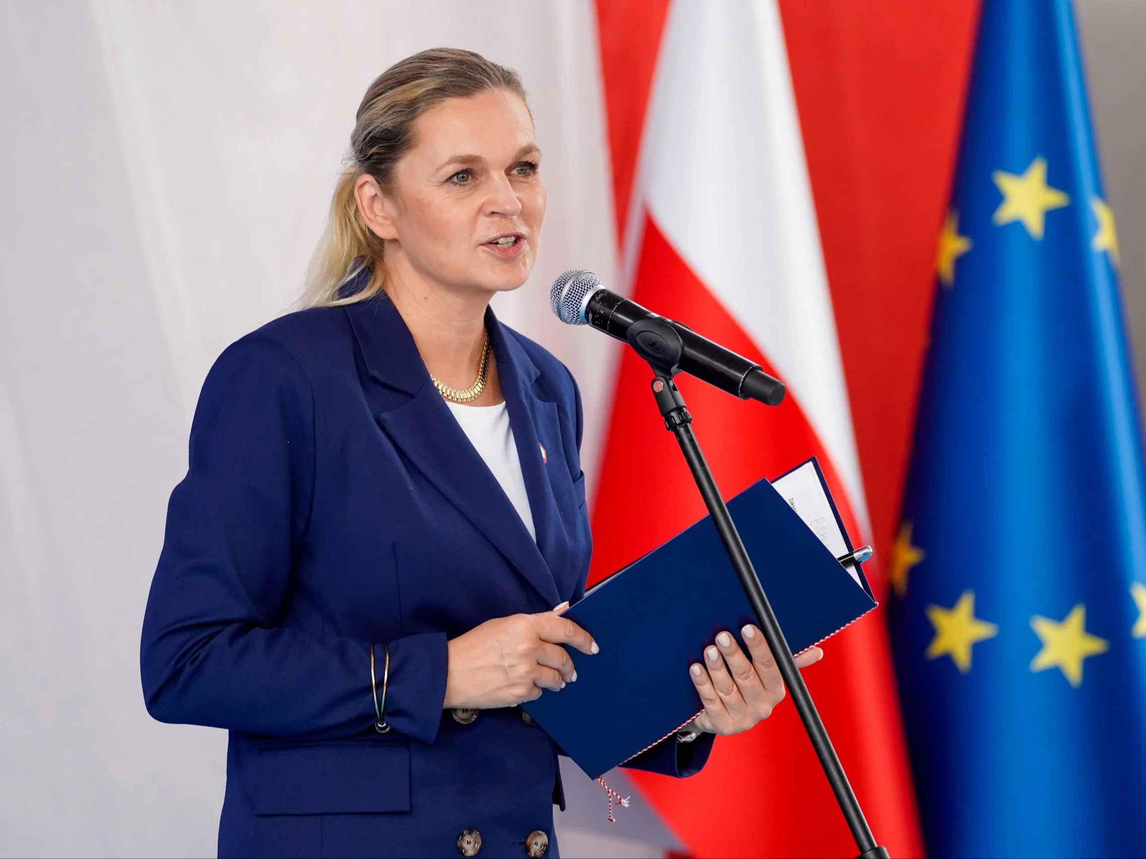 Nowacka zapowiada kolejne zmiany w szkołach. „Żyjemy w trudnych czasach”