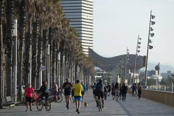 Barcelona po ponownym otwarciu plaż