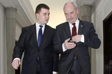 Bartłomiej Misiewicz i Antoni Macierewicz