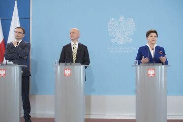 Beata Szydło, Zbigniew Ziobro i Paweł Szałamacha podczas wspólnej konferencji