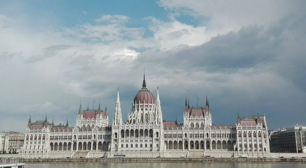 Węgierski parlament