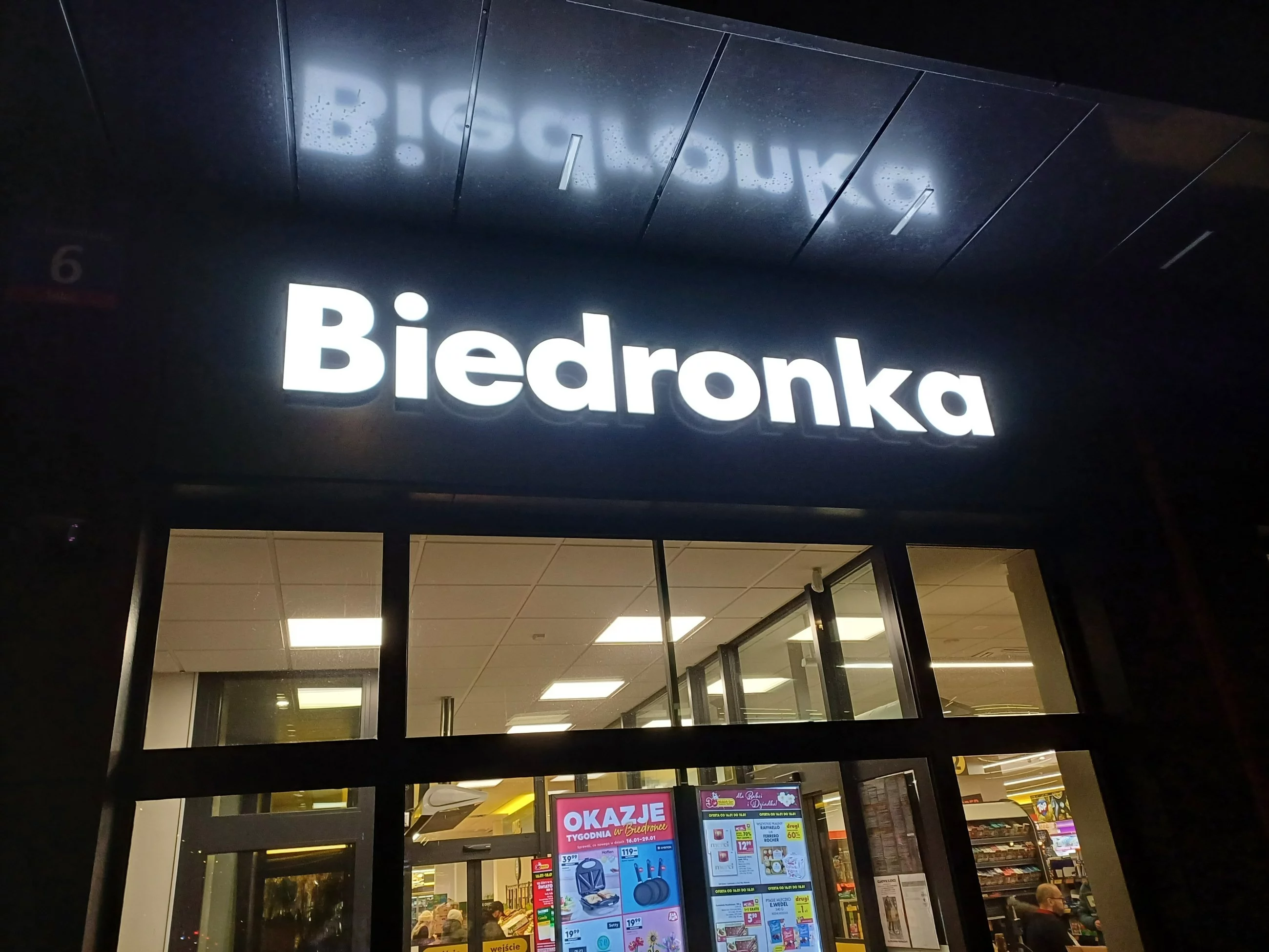 Neon sieci sklepów Biedronka